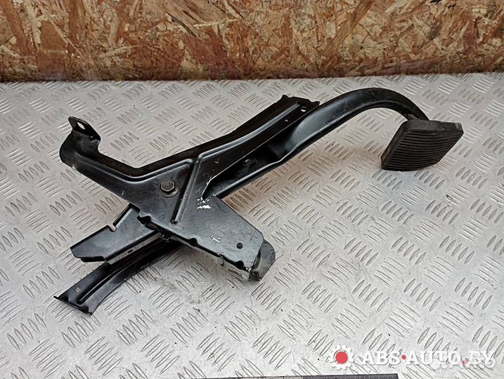 Педаль тормоза Volvo XC70 2 2004