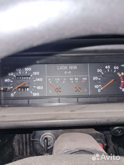 LADA 4x4 (Нива) 1.7 МТ, 2001, 176 000 км