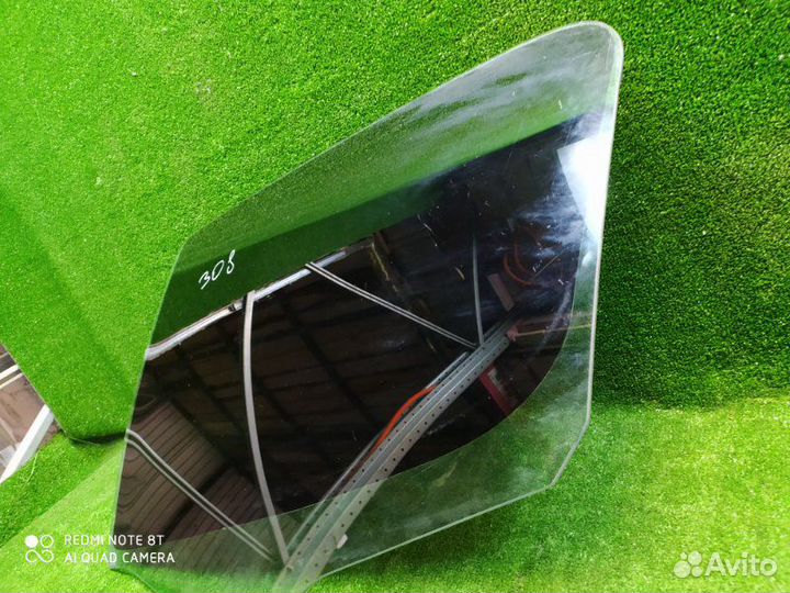 Стекло двери заднее левое Peugeot 308 2007-2015