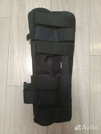 Тутор на коленный сустав