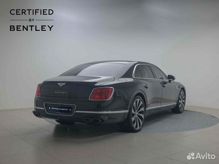 Bentley Flying Spur 4.0 AMT, 2023, 15 725 км