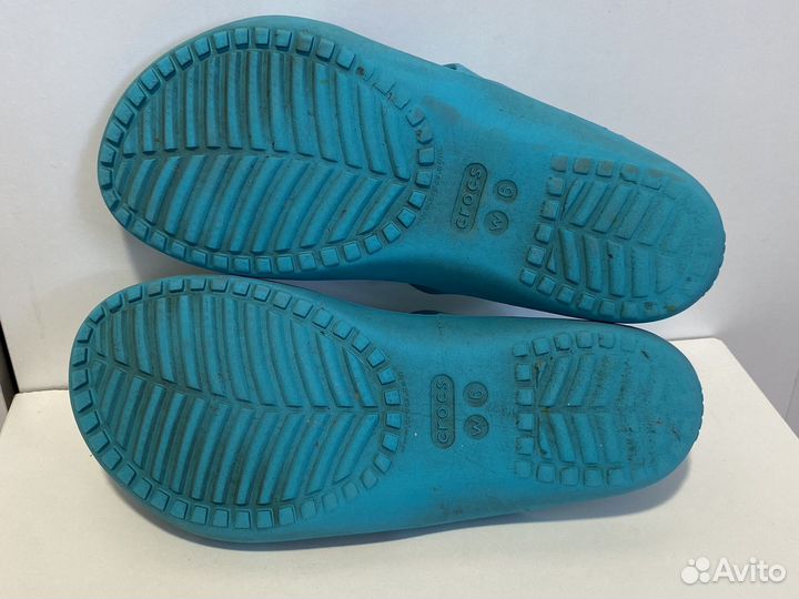 Сандалии crocs w6