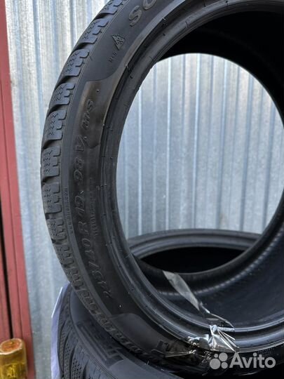 Pirelli Sottozero Winter 240 245/40 R19 98V