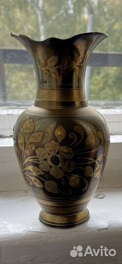 Ваза металлическая