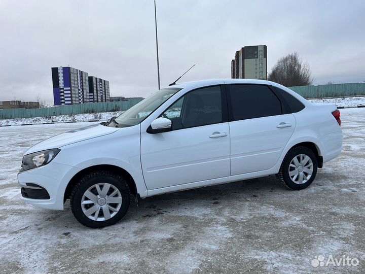 LADA Granta 1.6 МТ, 2023, 700 км