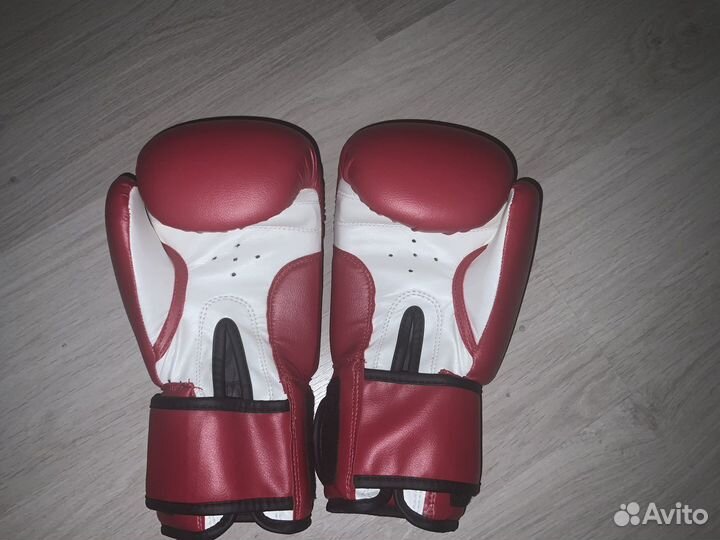 Боксерские перчатки 12 oz
