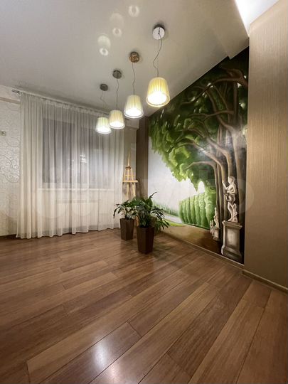 4-к. квартира, 140 м², 4/9 эт.