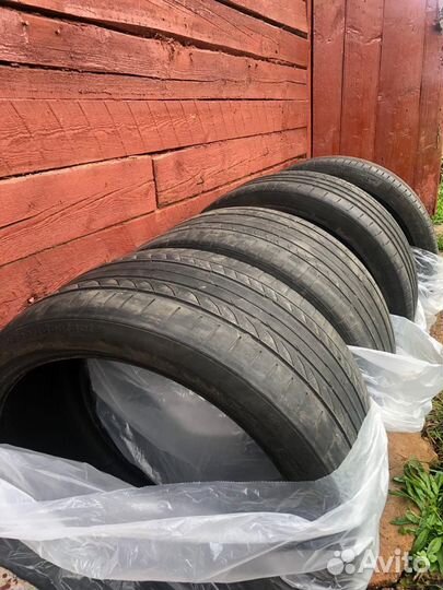 Continental ComfortContact - 5 265/35 R21 и 295/30 R21