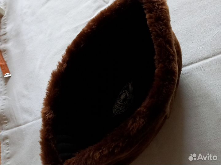 Мужская шапка пирожок. ретро