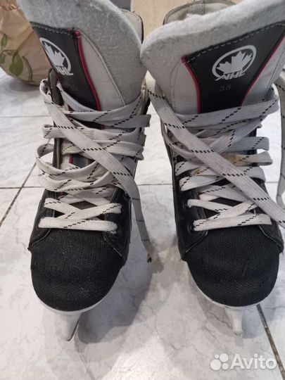 Коньки хоккейные 35 размер