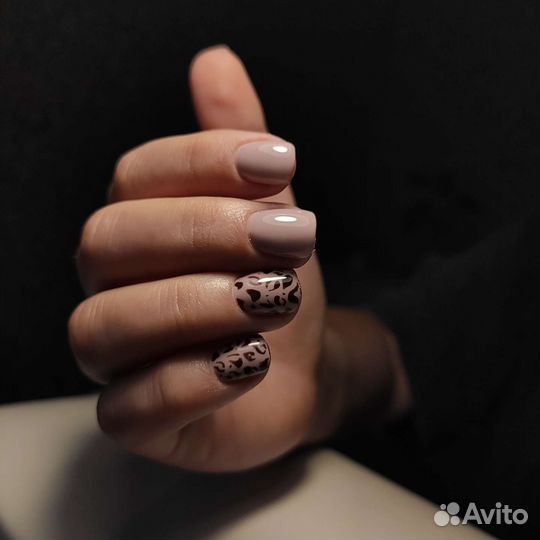 Маникюр и педикюр