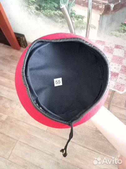 Продаётся берет новый, размер 55