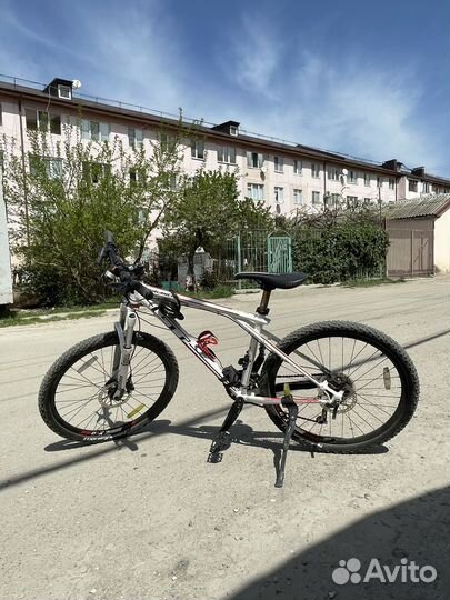 Велосипед GT Avalanche Elite