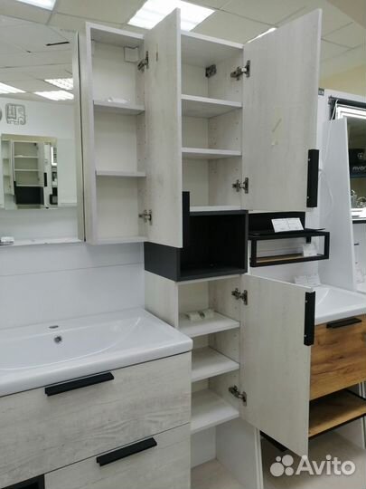 Комплект мебели в ванную 
