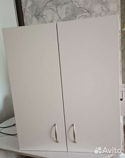 Шкафчик навесной