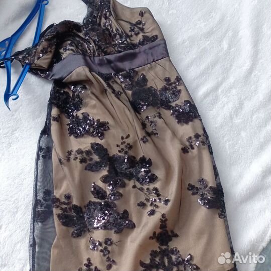 Вечернее платье 44