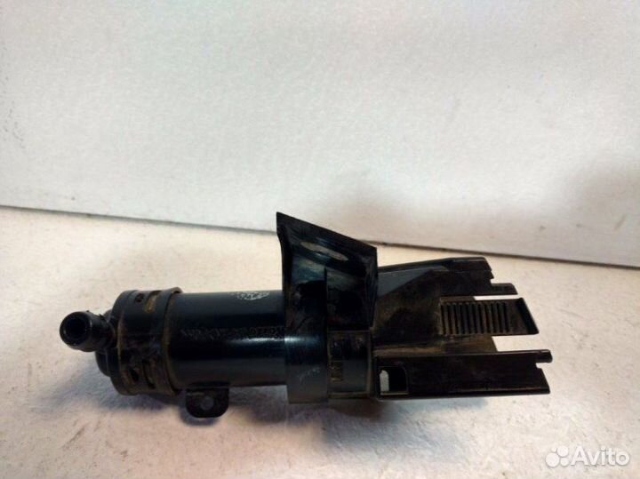 Форсунка омывателя Toyota Land Cruiser Prado