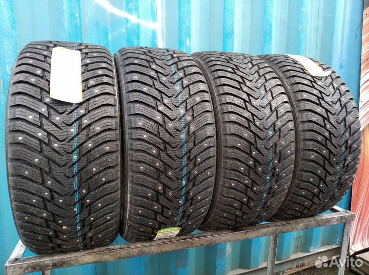 Nokian Tyres Hakkapeliitta 8 SUV 265/40 R21 104Q
