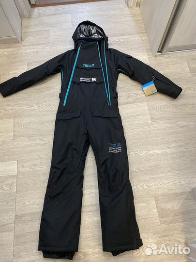 Горнолыжный / Сноубордический комбинезон женский