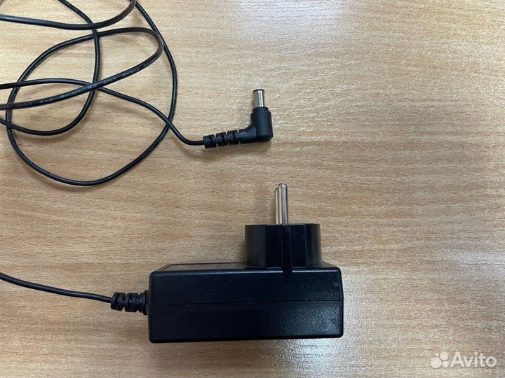 Блок питания для монитора LG 19V 1.3A 24W