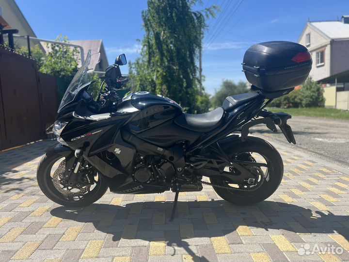 Suzuki GSX S-1000F