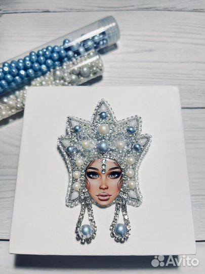 Брошь Снежная королева