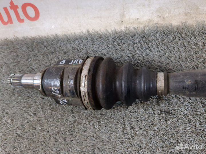 Привод передний правый Toyota Corolla E180