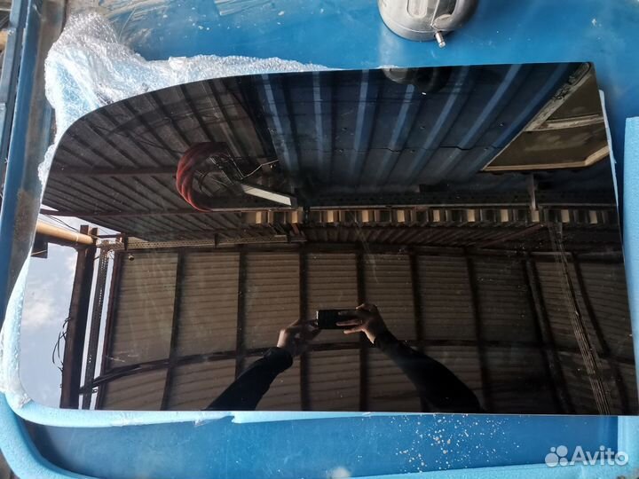 Стекло боковое заднее Peugeot traveller