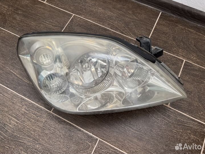 Фара правая nissan primera p12