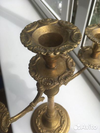 Подсвечник из латуни