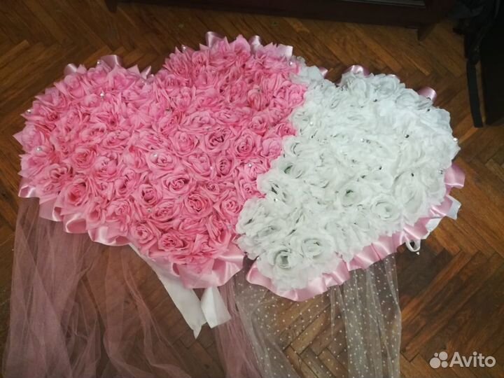 Свадебное украшение на машину