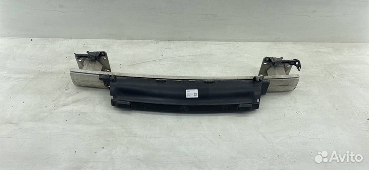 Усилитель переднего бампера Citroen C4 рест. 2010