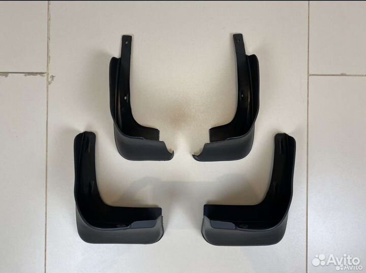 Брызговики комплект Toyota Corolla 150