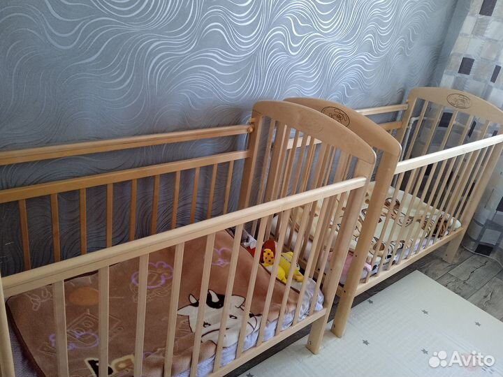 Детские кроватки с маятником / кроватки для двойни