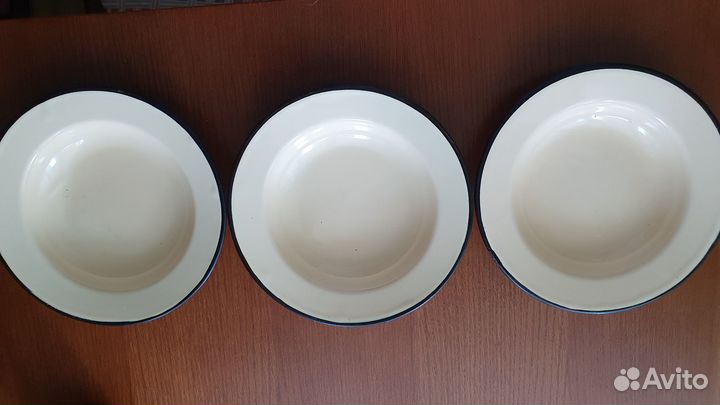 Тарелки разные