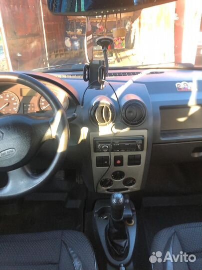 Renault Logan 1.4 МТ, 2008, 270 000 км