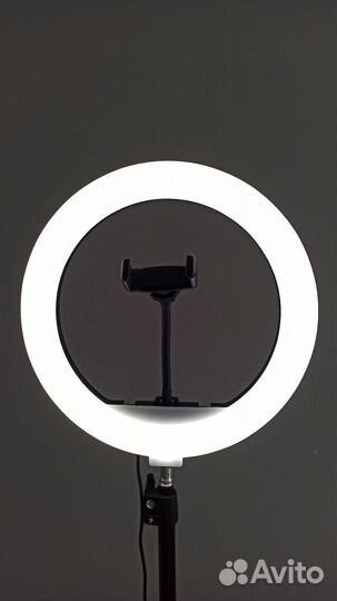 Кольцевая лампа со штативом новая