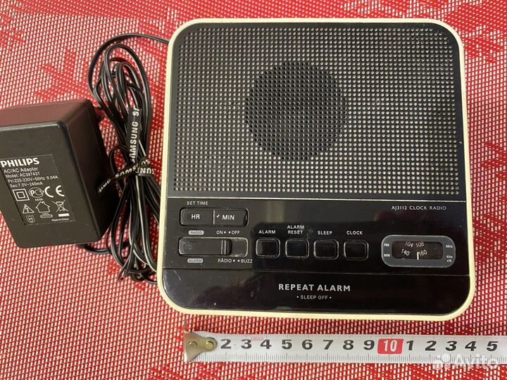Радиочасы (радиобудильник) Philips AJ3112-12 б.у