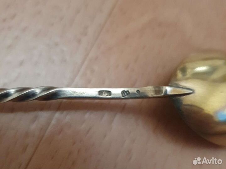 Серебряная чайная ложка