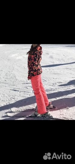 Лыжный / сноубордический костюм женский