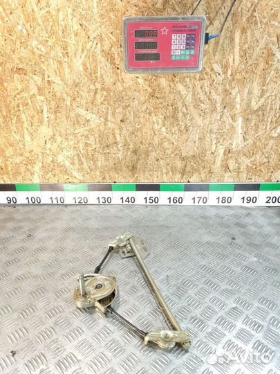 Стеклоподъемник задний правый Vaz Niva