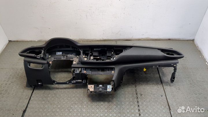 Панель передняя салона Buick Regal 2017, 2018