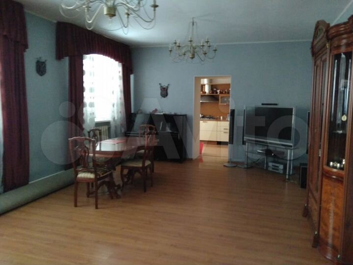 Дом 230 м² на участке 17 сот.