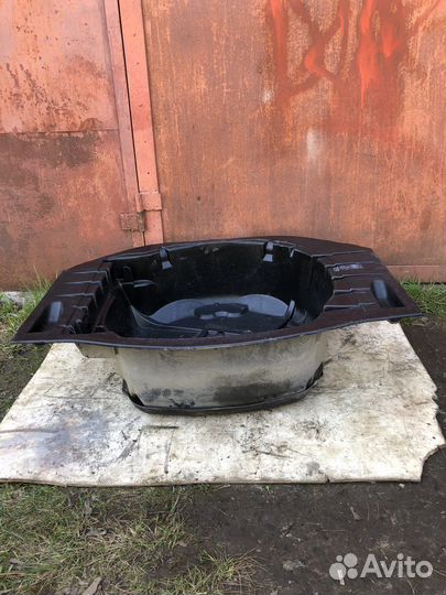 Ниша поддон запасного колеса Mercedes W220, W215