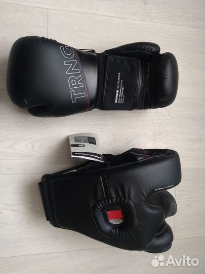 Боксерские перчатки 12 oz, шлем декатлон