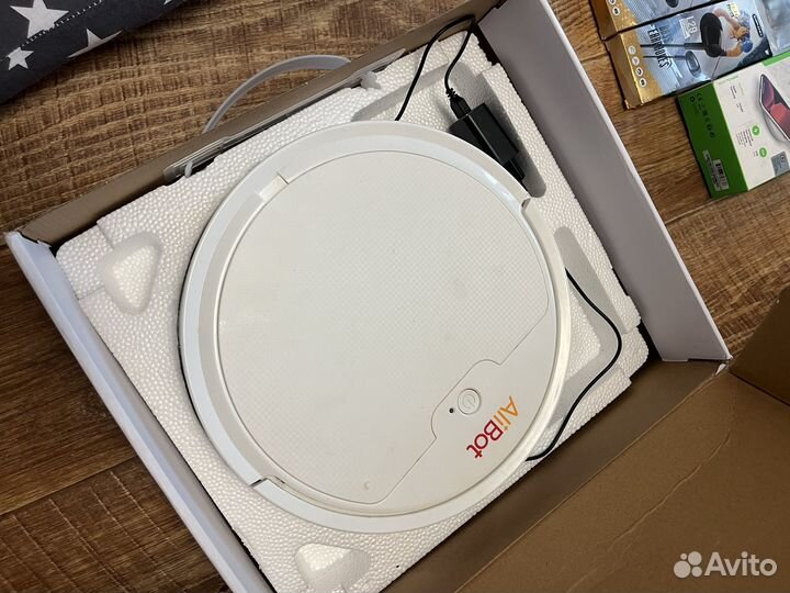 Робот пылесос alibot
