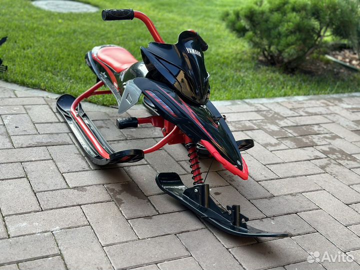 Снегокат yamaha with LED б/у