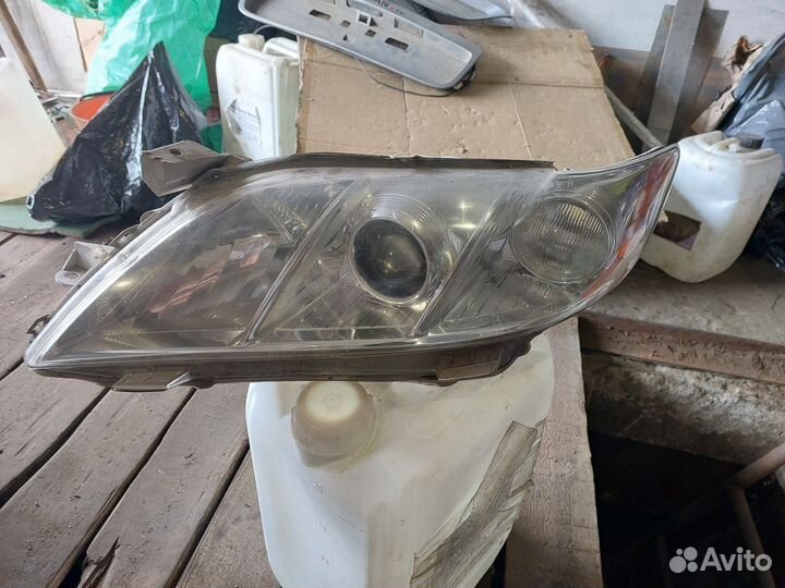 Фара левая toyota camry 40