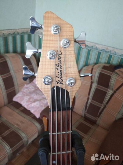Бас-гитара Washburn XB925