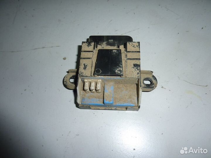 Реле топливного насоса volkswagen tiguan